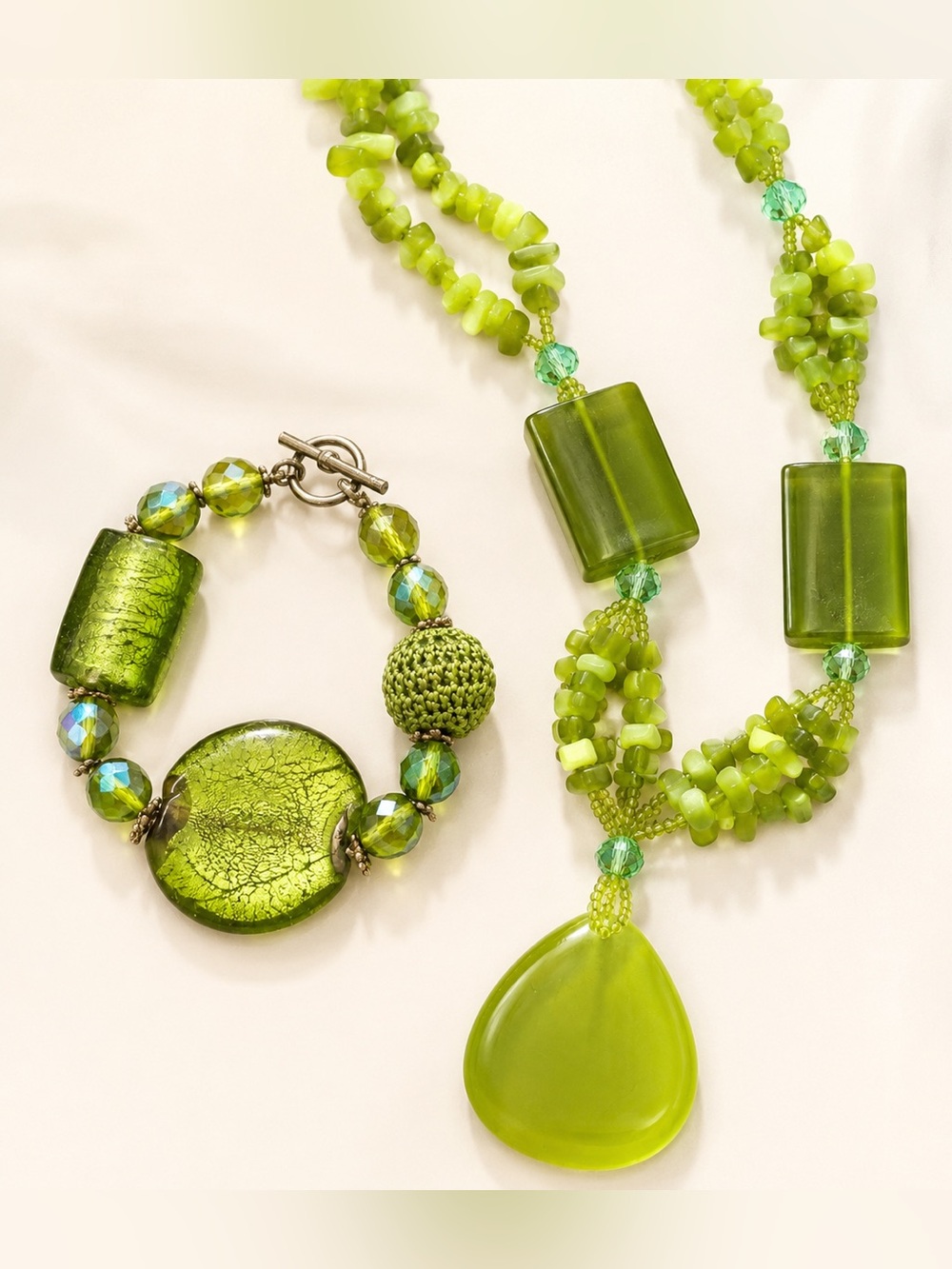 Vintage Murano style Green Glass Chunky Boho Festive Pendant  Jewelry set